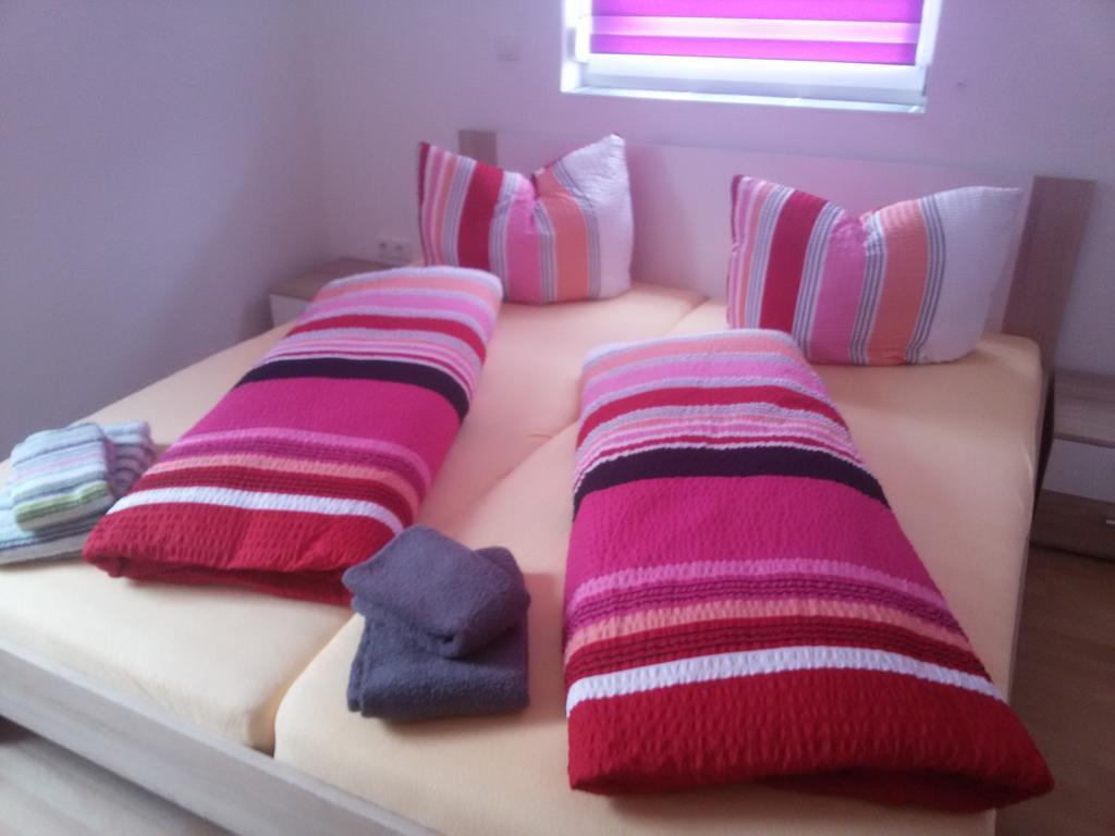 Gastehaus Nickolai Apartment Flomborn Екстериор снимка