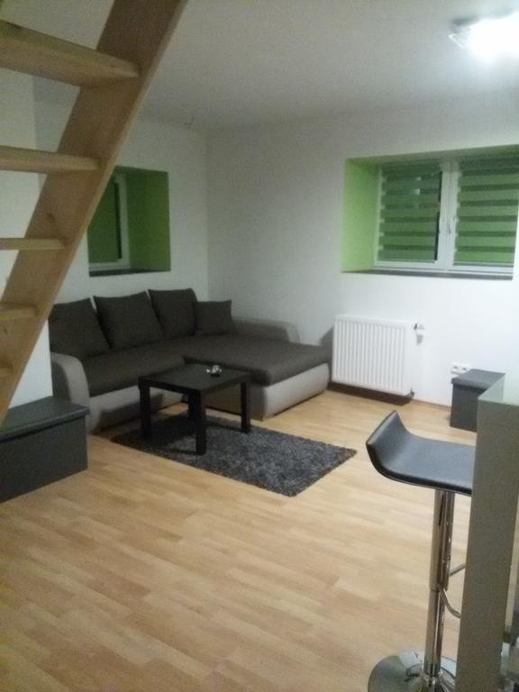 Gastehaus Nickolai Apartment Flomborn Екстериор снимка