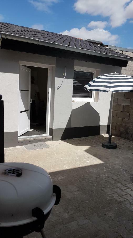 Gastehaus Nickolai Apartment Flomborn Стая снимка