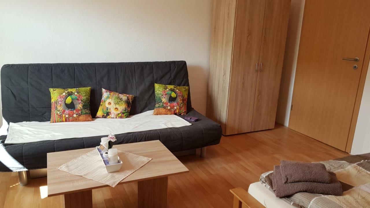 Gastehaus Nickolai Apartment Flomborn Екстериор снимка